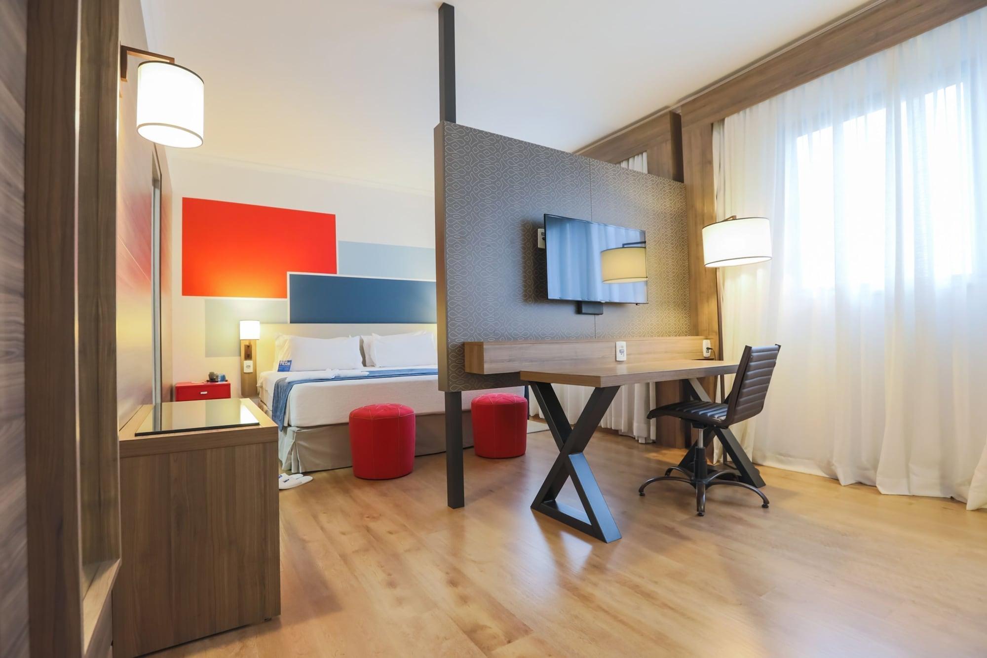 Hotel Tryp By Wyndham