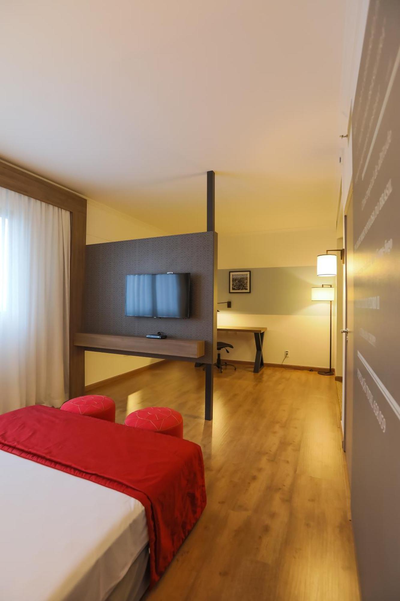 Tryp By Wyndham Hotel